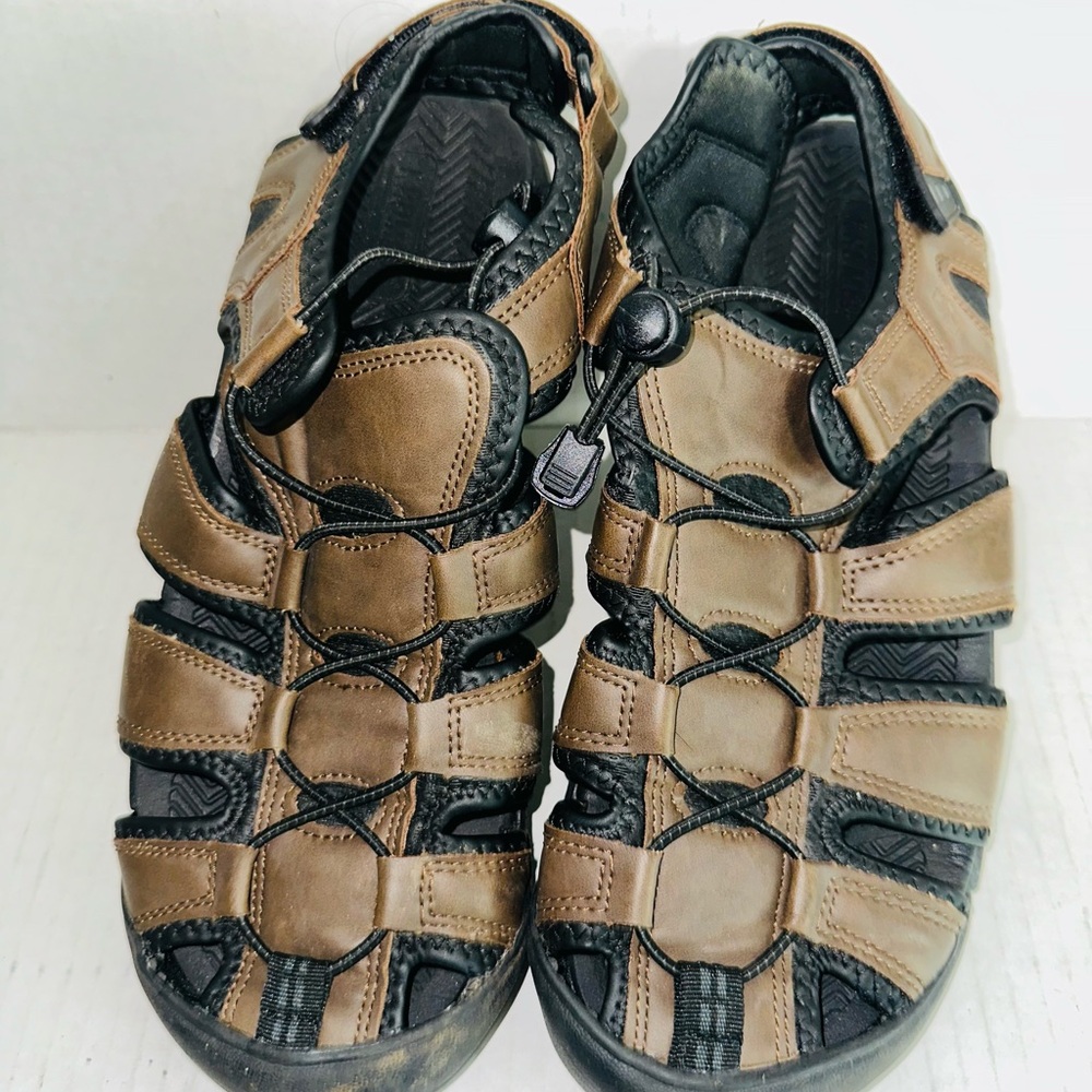 KHOMBU Hiking Sandals Men’s Size 10